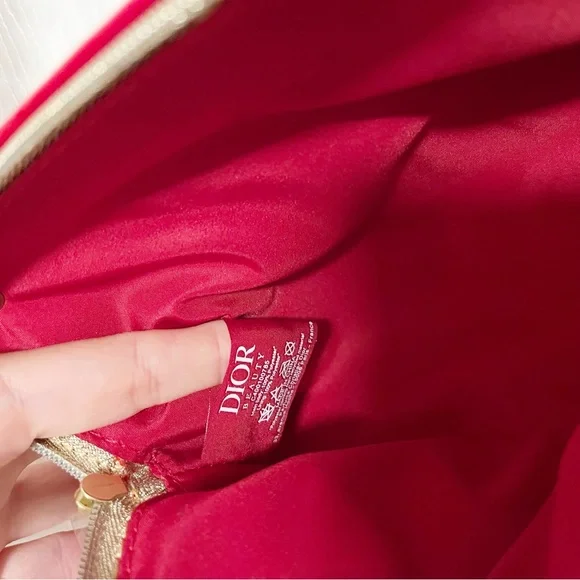 Dior Beauty Red Mini Velvet Bag - Picture 8 of 17